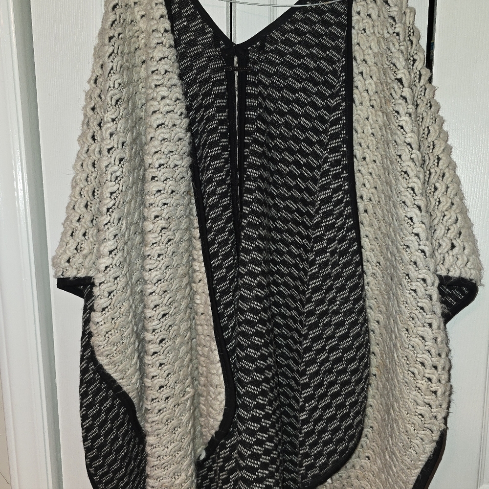 Trina Turk Black and Cream Knit Poncho